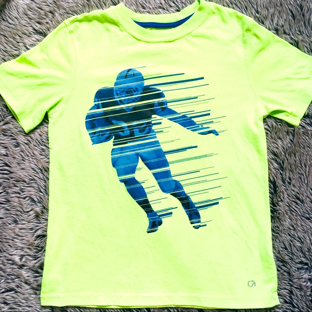 GapFit boy’s short sleeve green Blue print Tshirt size small 6-7